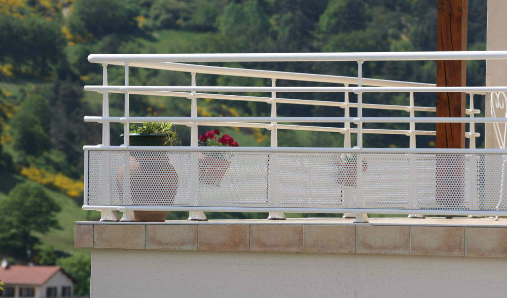 athys double lisse r10t15 rambarde perforee aluminium